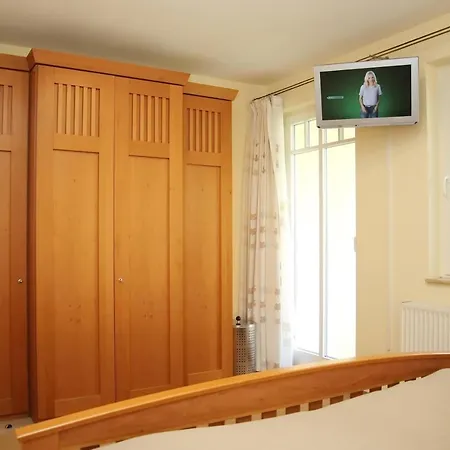 Schaumburg 06 * Ostseebad Kühlungsborn